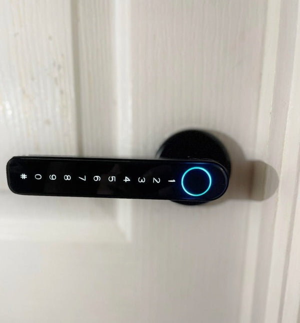 SMART DOOR LOCK™